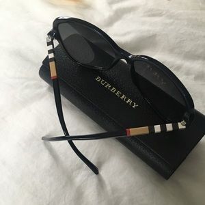 Sold❌Burberry B 4197 Black Polarized Sunglasses